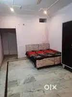 PAYING GUEST