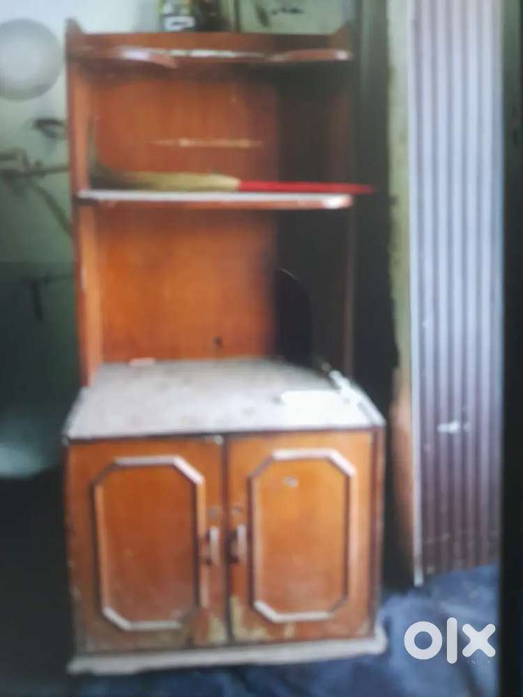 Storage box