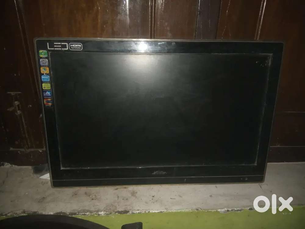 Samsung led 22inch very good condition argent sale
