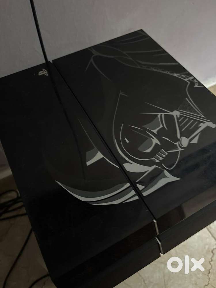 Ps4 new edition +17 games with 2 controller