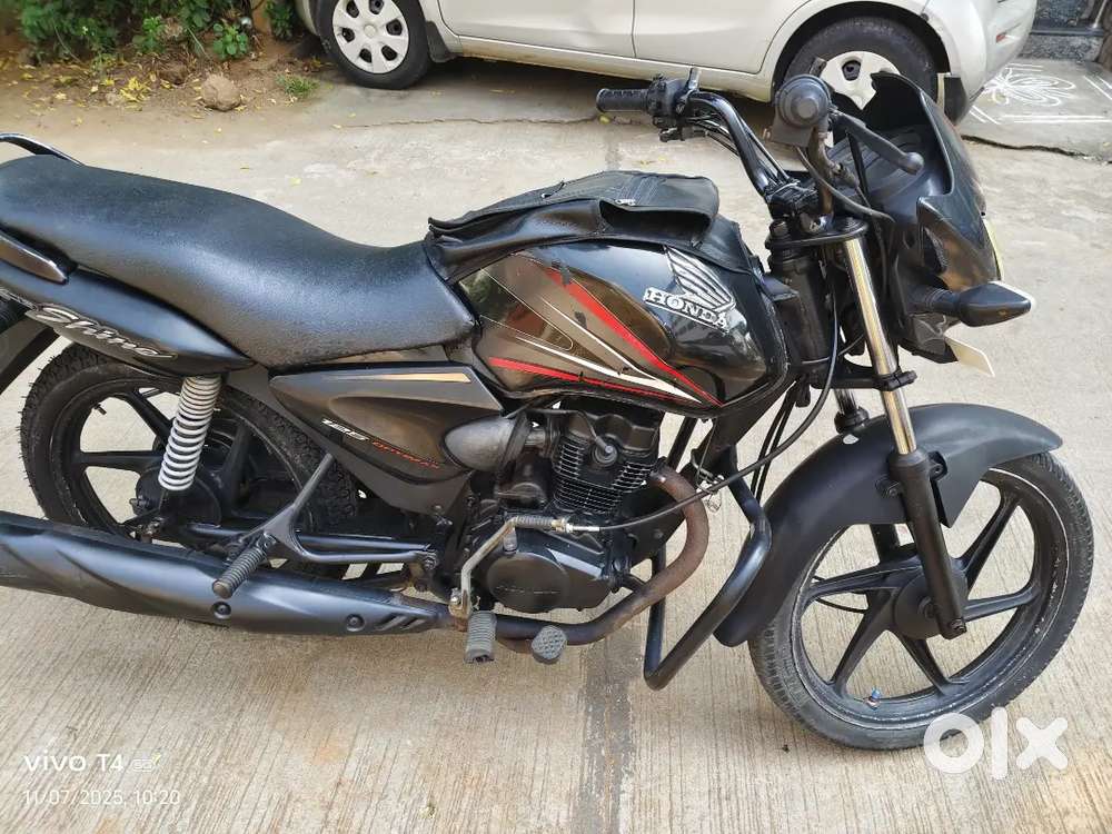 Honda shine.2014