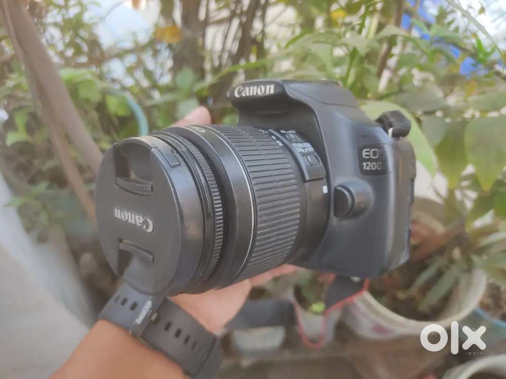 Canon 1200d with 18 55mm lens fully working condition call me fast
