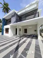 6CENT NEW 4BHK LUXURY HOUSE MANNANTHALA MUKKOLA ST THOMAS SCHOOL
