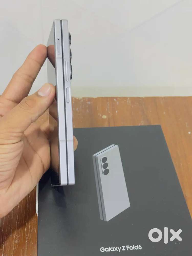 SAMSUNG FOLD 6
