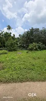 Premium house plot in a gated community at puthencruze