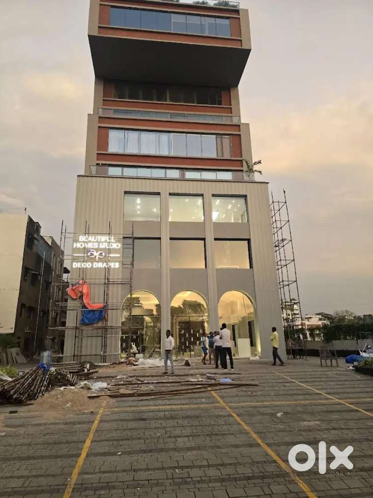 Ready to move 320 square feet office space on rent