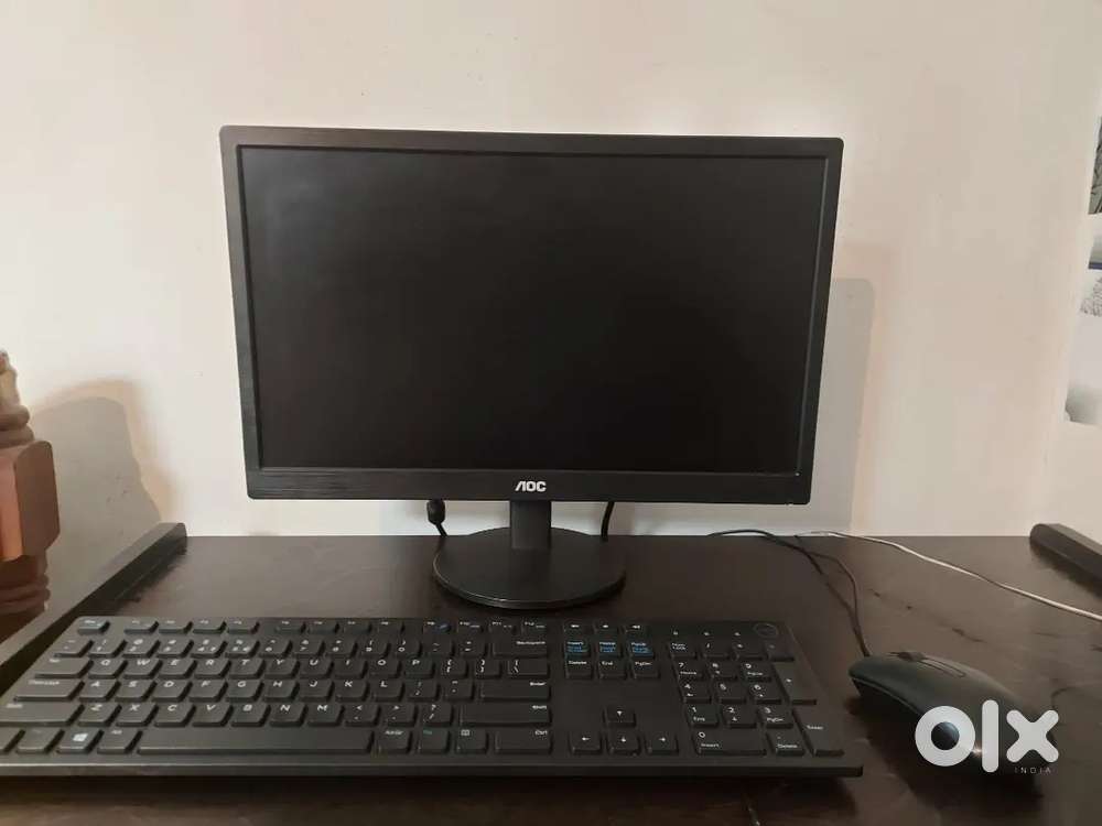 Computer system with table