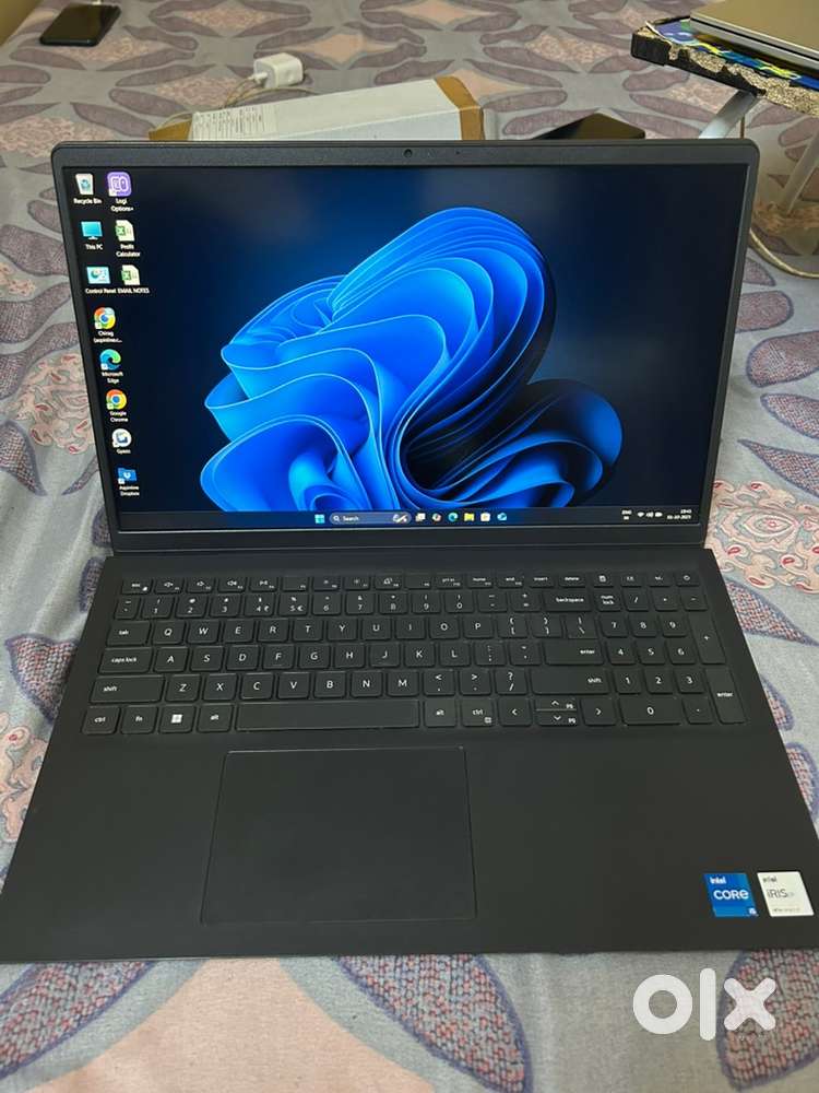 Dell Vostro 3520 Intel i5 12th Gen 1235U (16GB RAM / 512GB SSD)