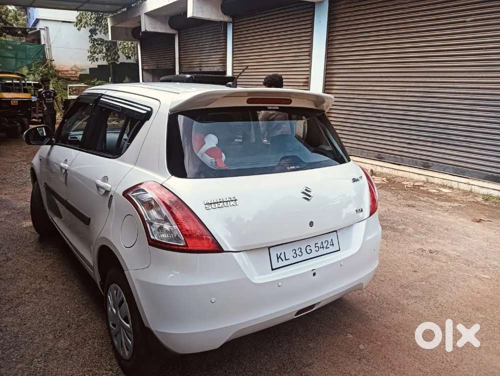 Maruti Suzuki Swift 2015 Petrol 117000 Km Driven