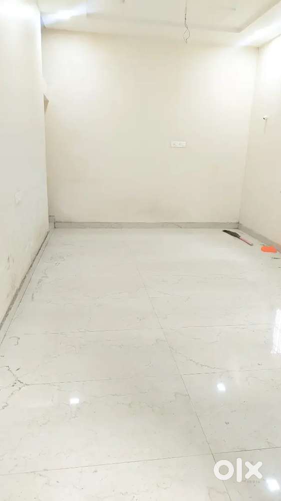 Independent 2bhk flat  available for rent in samta colony's