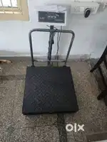 Heavy-Duty Digital Weighing Machine – ₹5000 (Negotiable)