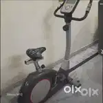 Aerofit exercise cycle with changeable speed gears