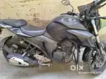 Single owner, showroom serviced Fz25