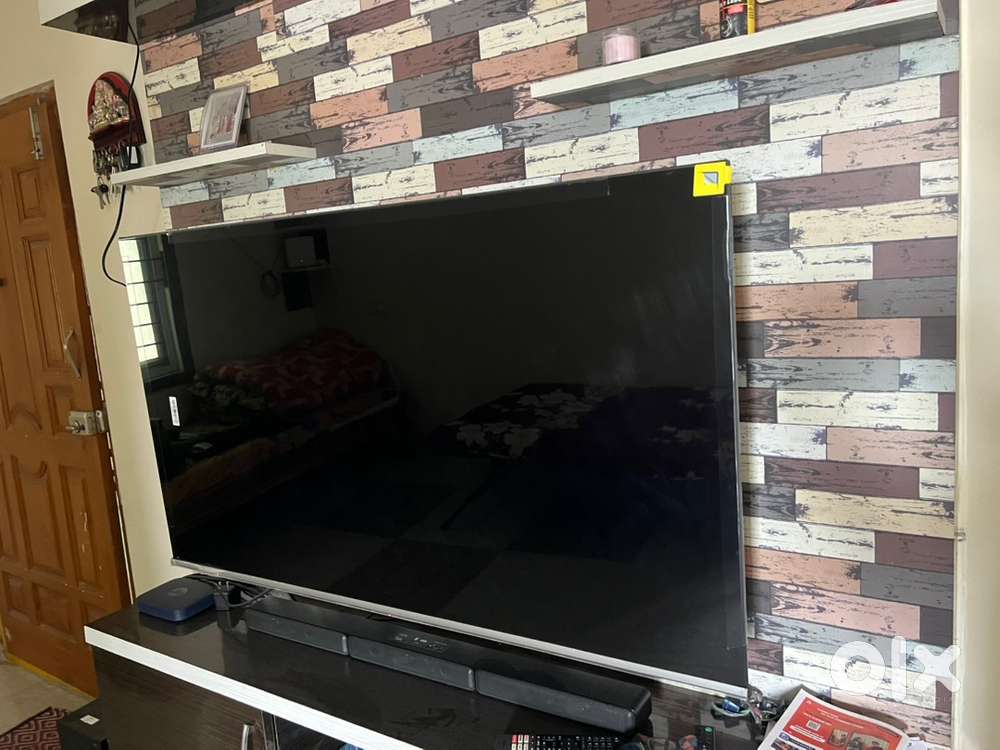 Thoshiba smart Tv 55 Inches