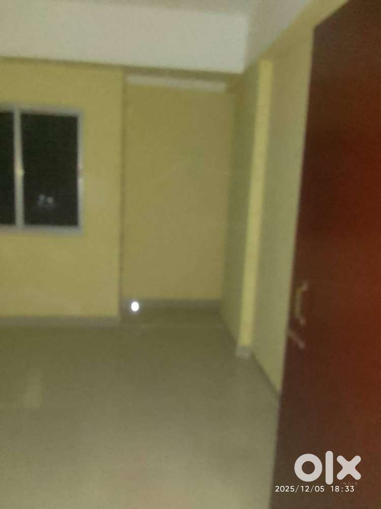 New residential flat,1st floor, unused.