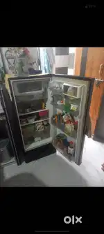 LG single door refrigerator best condition. With vegitable stand.