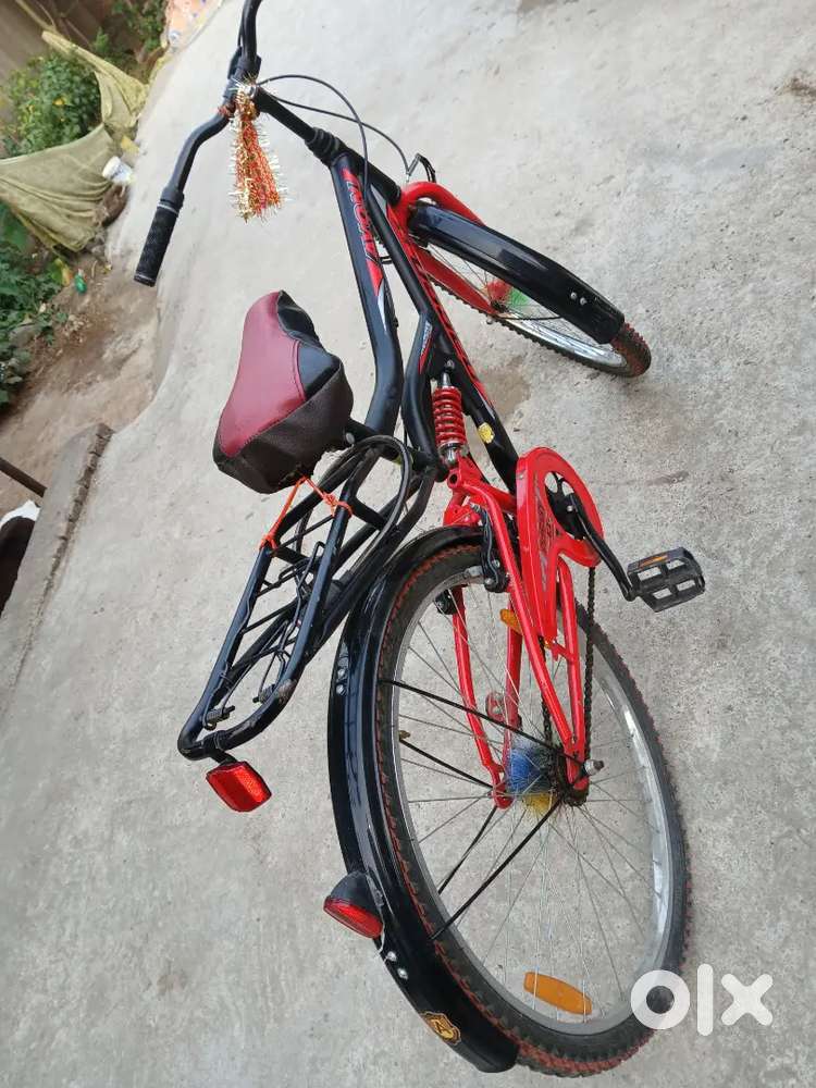 One month use nhi hua Hai aise rakha h ekdam New condition
