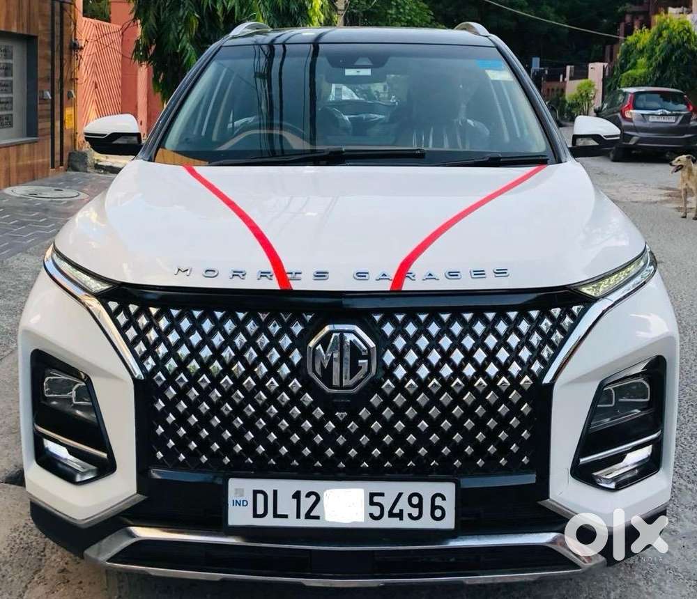 MG Hector Plus Savvy Pro 1.5 Turbo Petrol CVT 6 STR Dual Tone, 2023,..