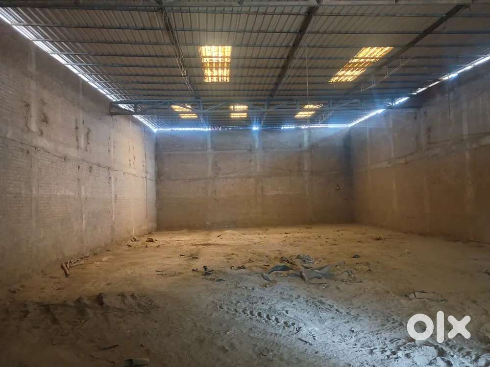 Commercial Godown for sale  5500 square fitt  , tikaria gauriganj ame