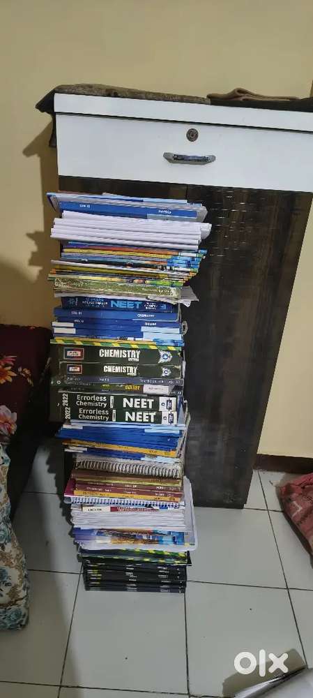 NEET Preparation Books - NCERT, Physics Wallah, Errorless & More