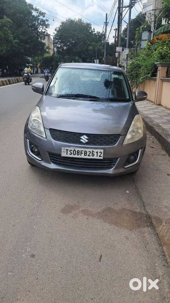 Complete showroom room track well maintained