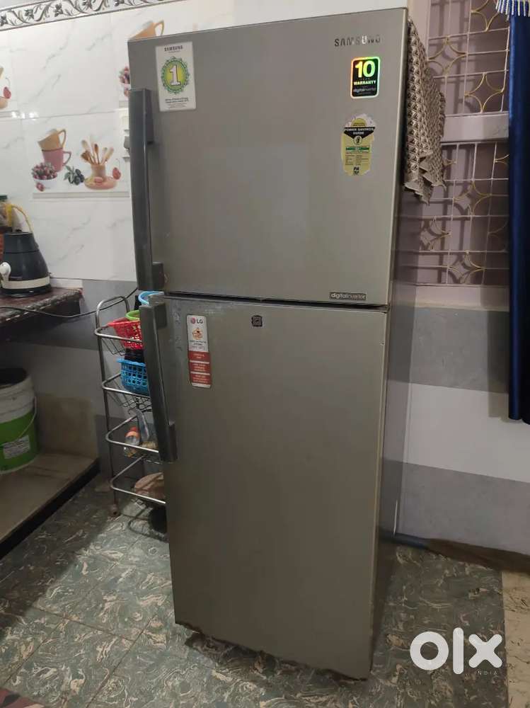 Samsung 5star fridge 5 year old