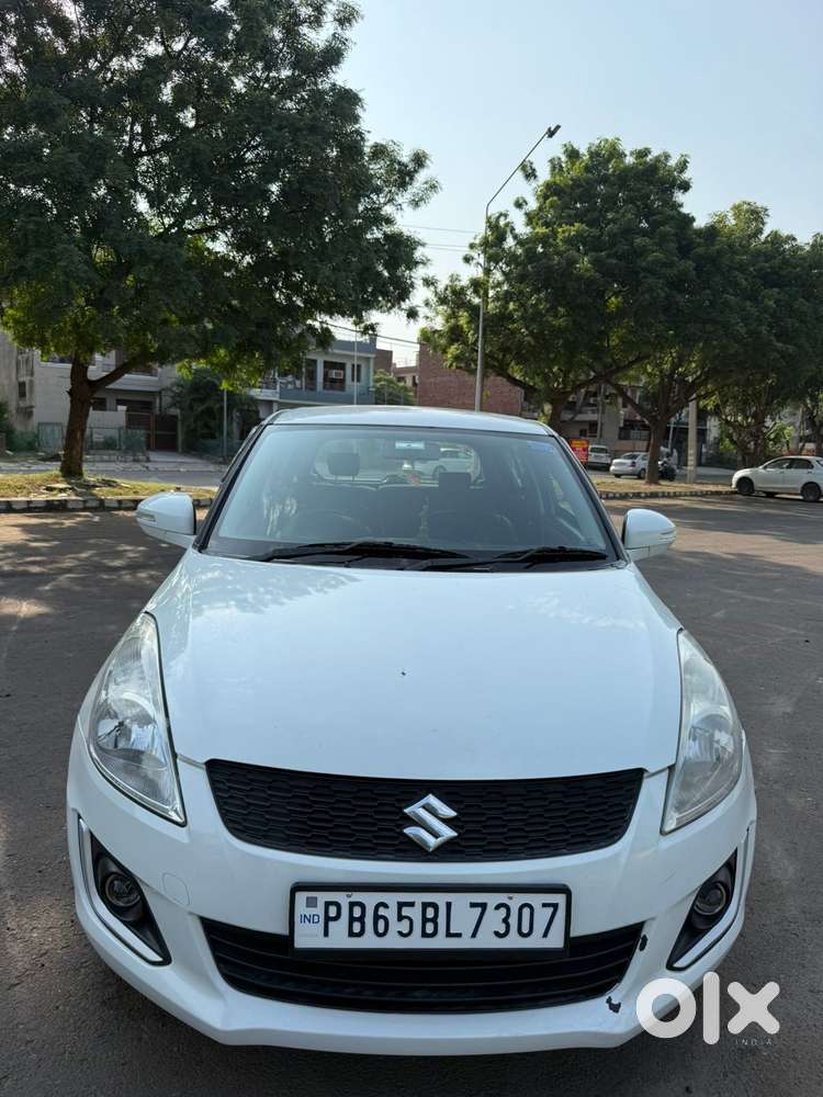 Maruti Suzuki Swift VXi + Manual, 2017, Petrol