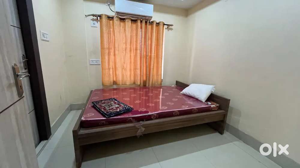 Wooden bed in new condition totally unused