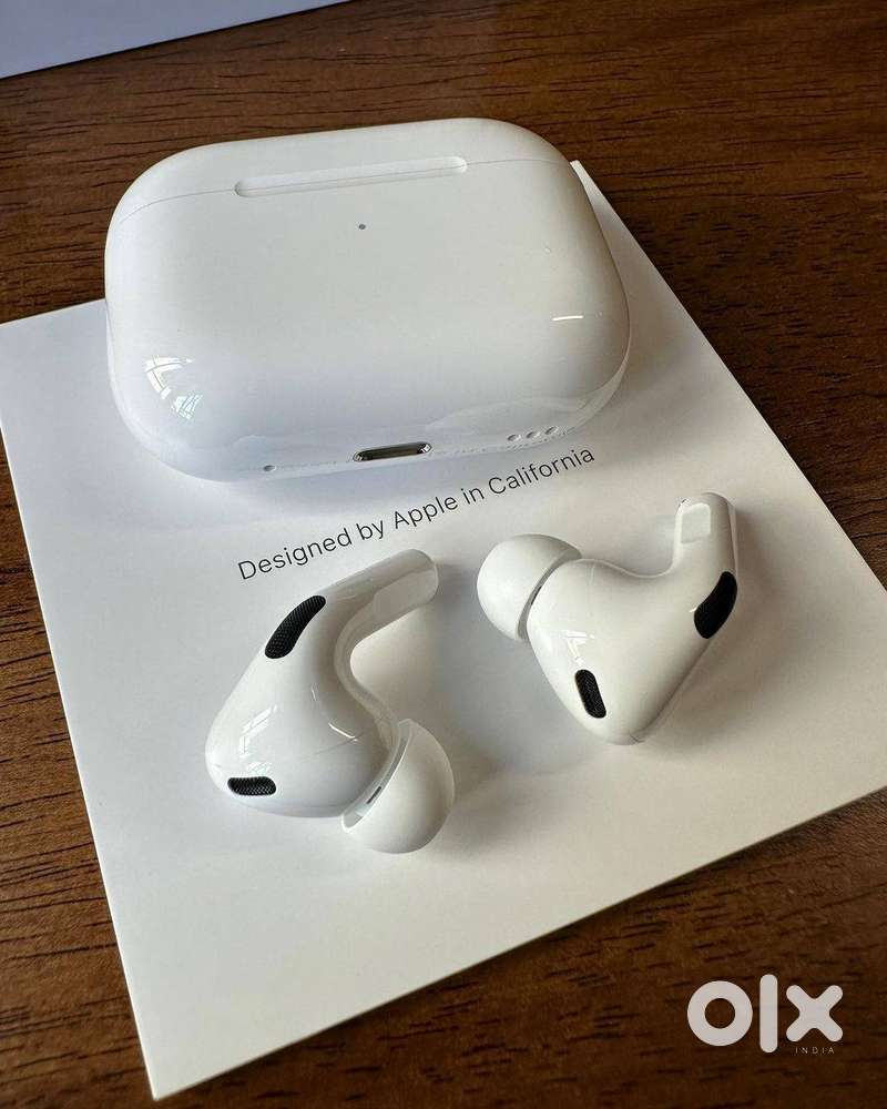 Apple Airpods Pro 2 Bill Warranty Pro 2nd Generation in Mint condition