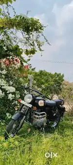 Royal Enfield classic 350 good condition