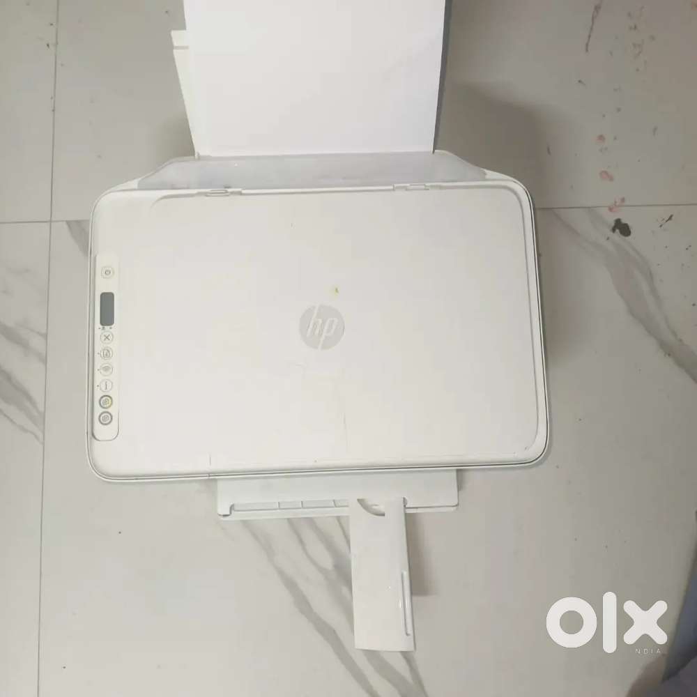 hp deskjet 2820 brand new very less used