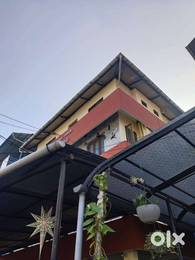 single room bath attached 2 coats and 2 beds elamkulam metro 2 bachael