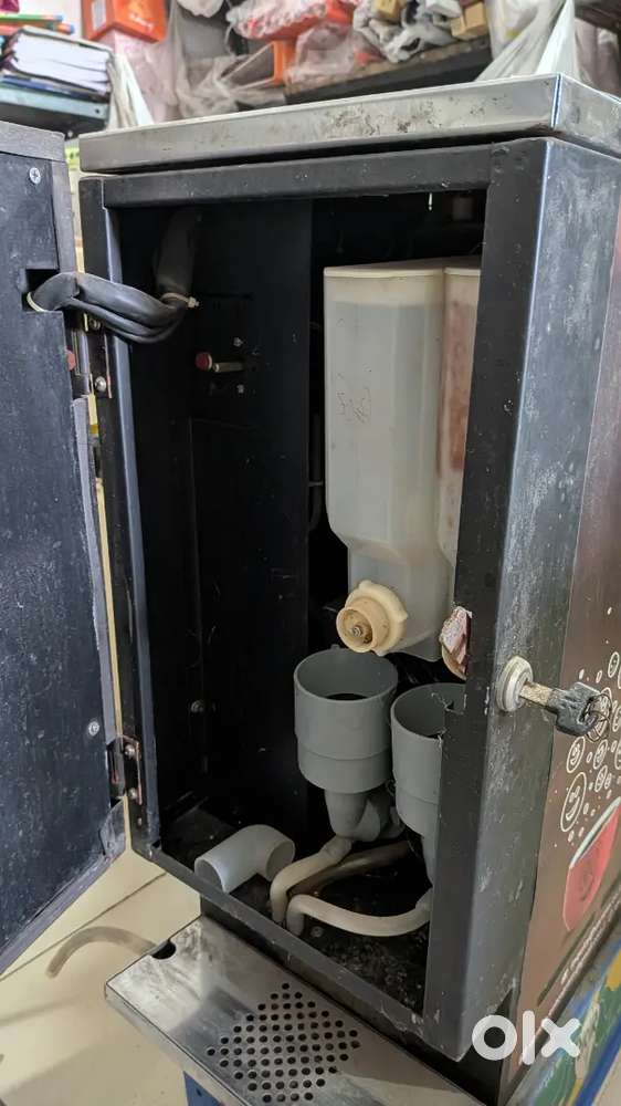 Tea and coffee machine