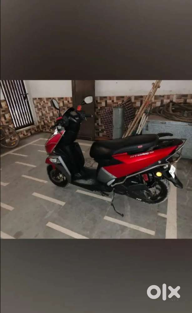 TVS Entorq 125 cc 2019 oct one handed mint condition