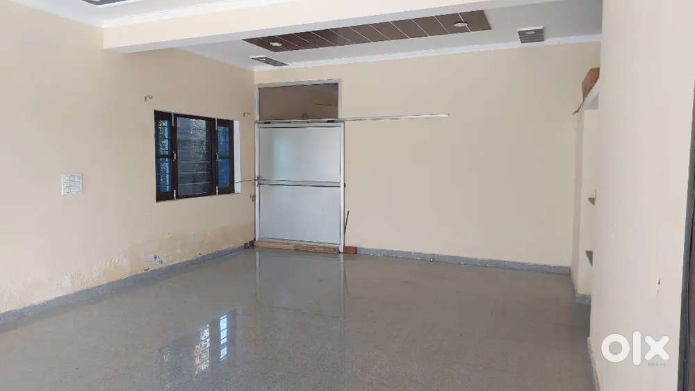 Hall on rent for Tution classes/ godown purpose