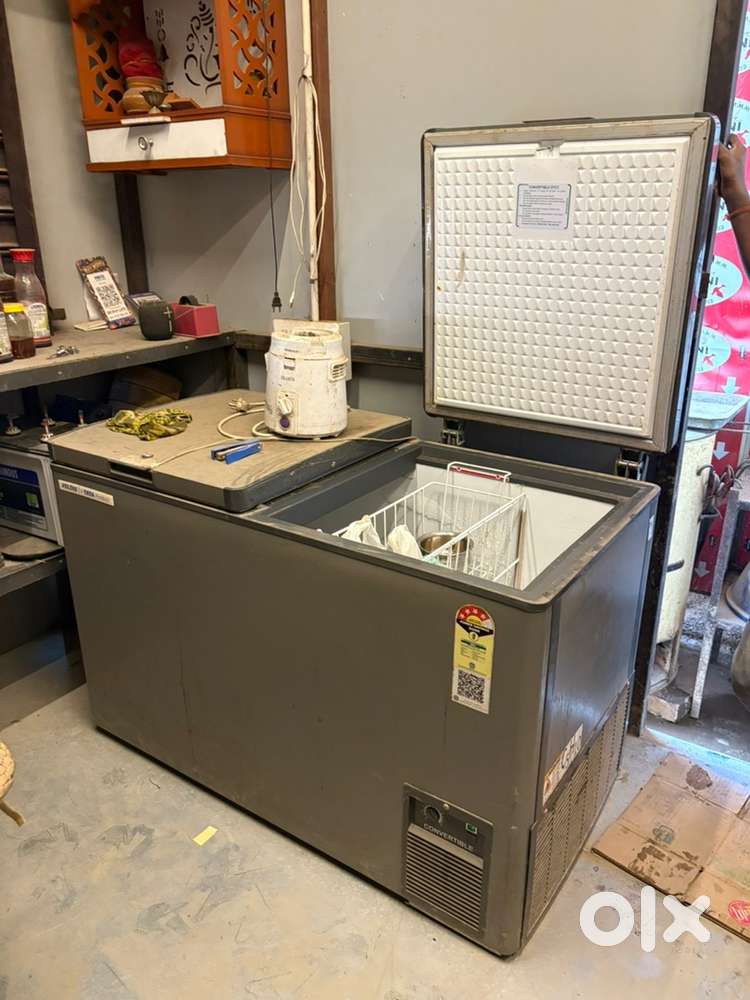 Voltas deep freezer 320L