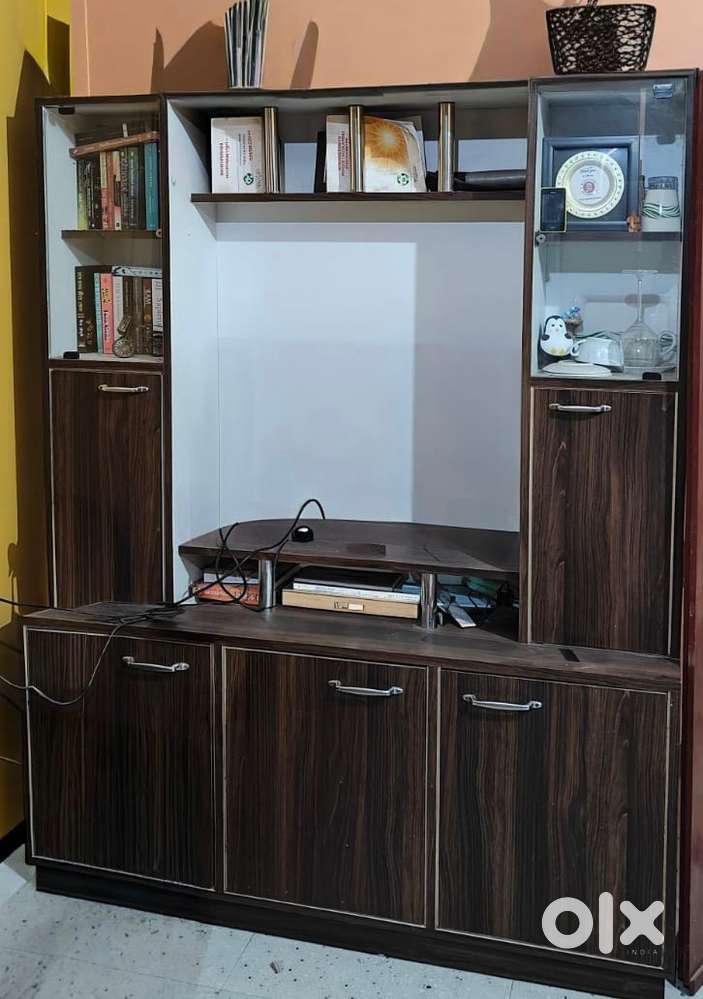 Tv cabinet