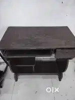 Computer table