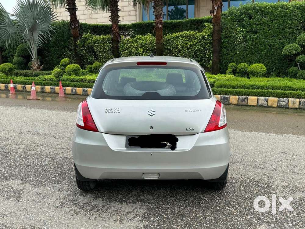 Maruti Suzuki Swift LXI Optional-O, 2016, Petrol