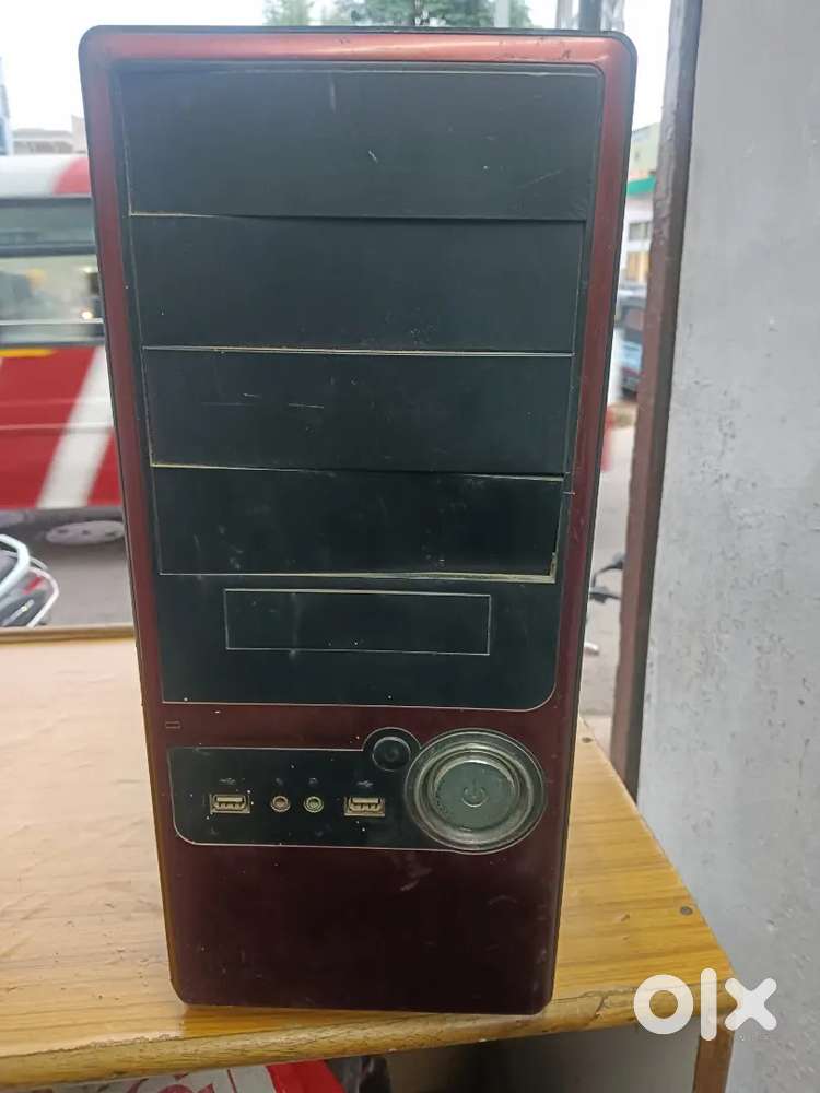 Hp laptop, graphic card,cpu,dark beatz earbuds