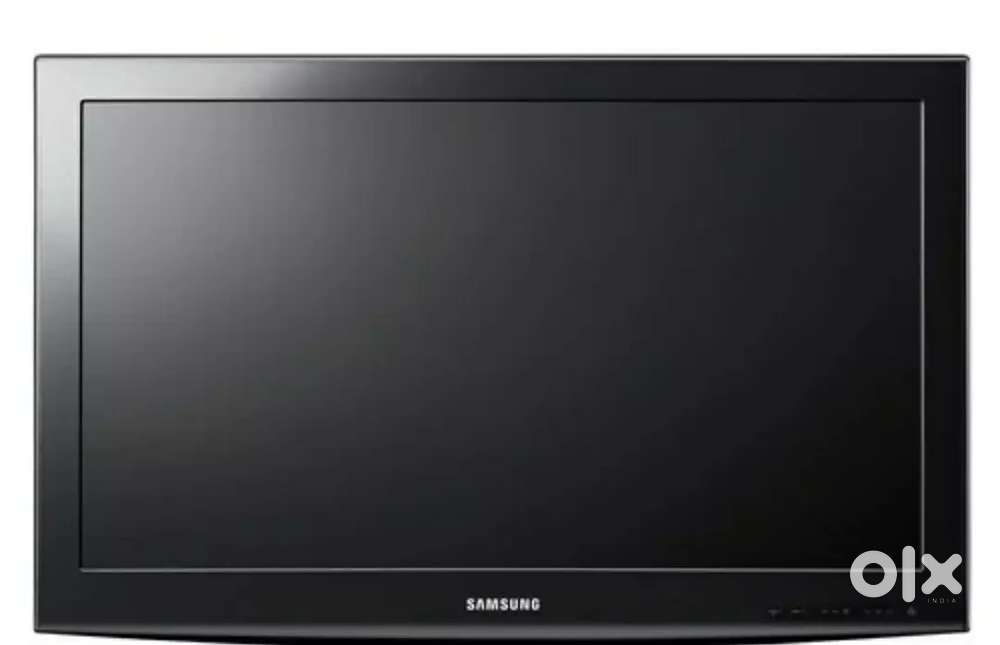 Samsung LCD TV 32 Inch with wall mount and remote
