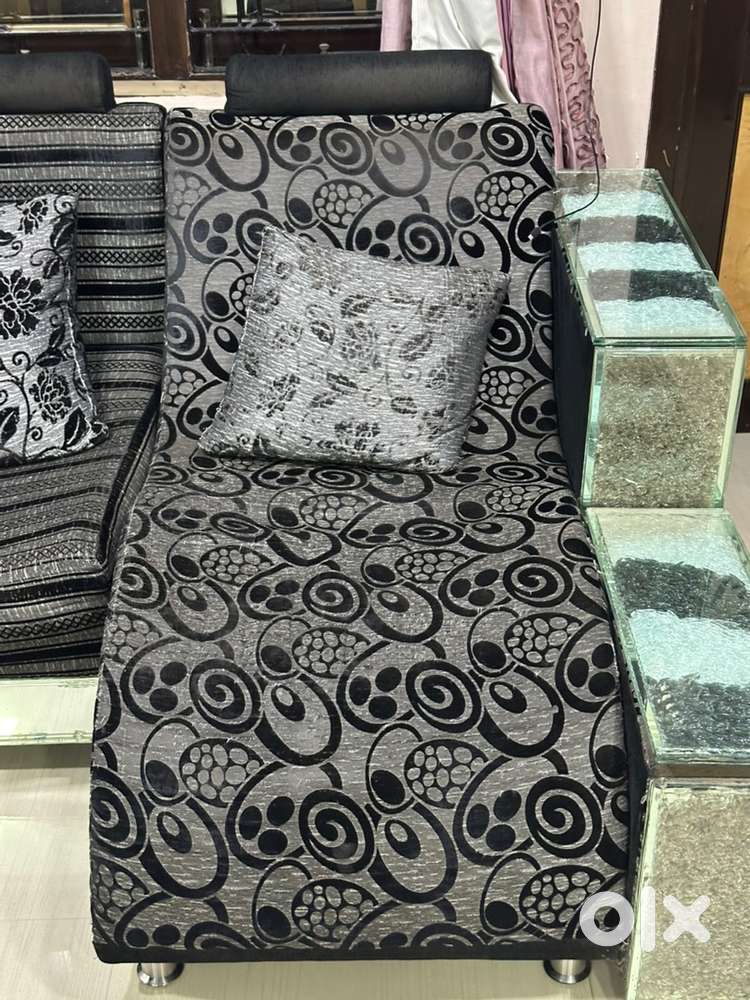 Sofa and tipoy