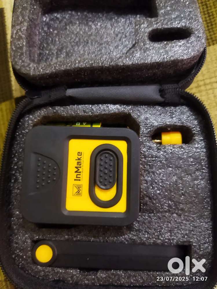 Cross line laser level