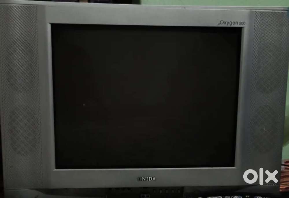 ONIDA  large box TV