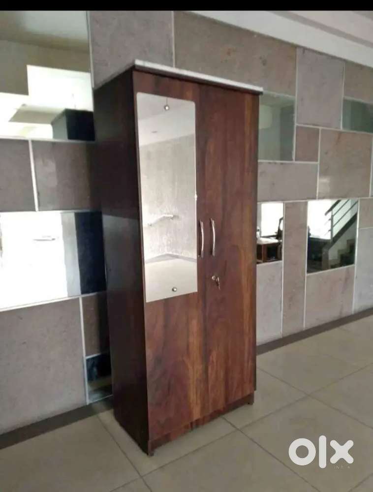 BRAND NEW 2 DOOR WARDROBE 2.5*6