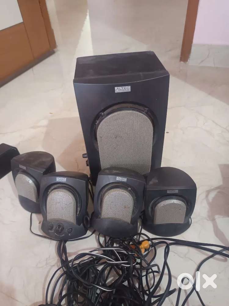 Altec Lansing AVS500  Speakers with Subwoofer Powerful Sound , Workin