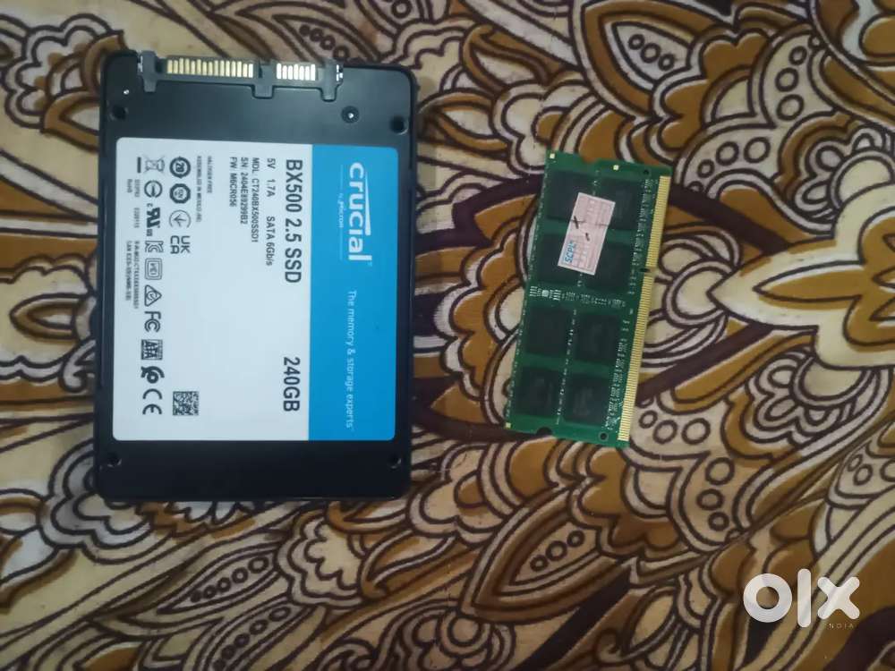 Crucial 240 gb ssd or sk hynix original 8gb ram DDR3 dual channel