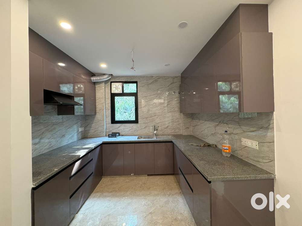 4 BHK FLAT ON RENT IN SAKET