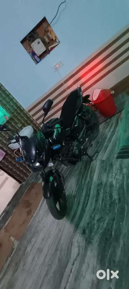 Bajaj Pulsar classic 150cc
