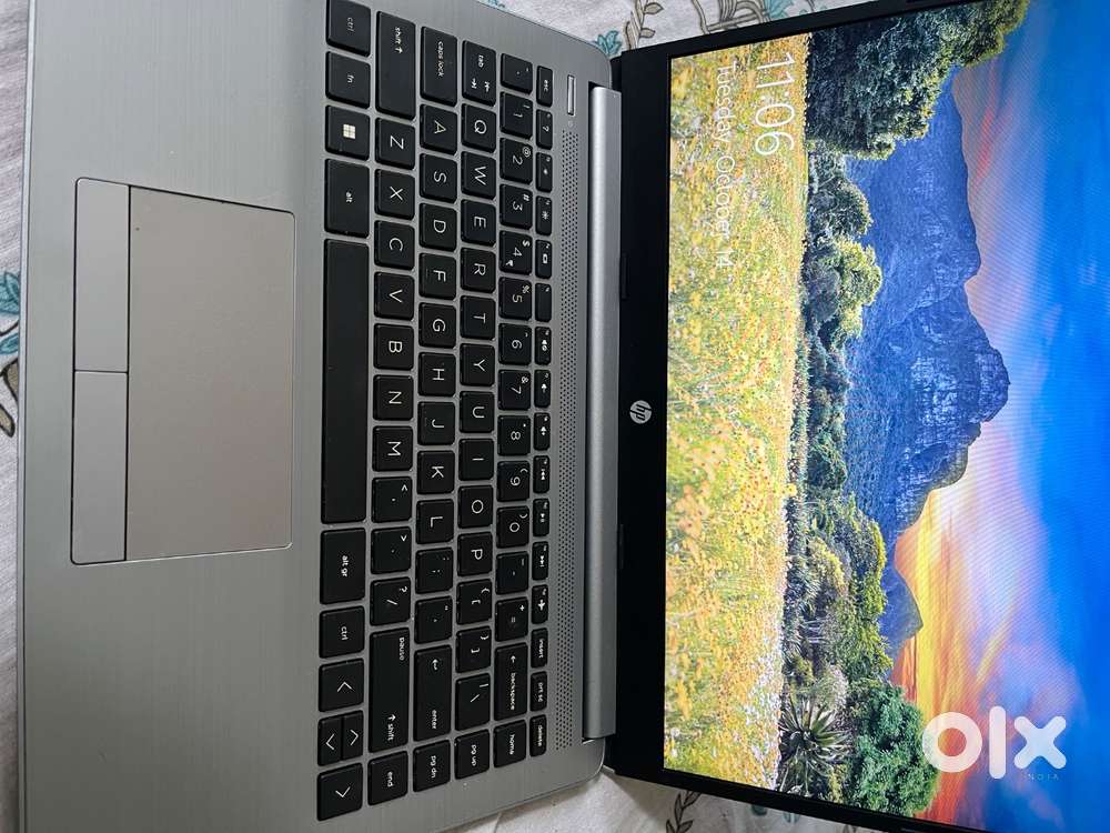 Hp laptop , 6 month old